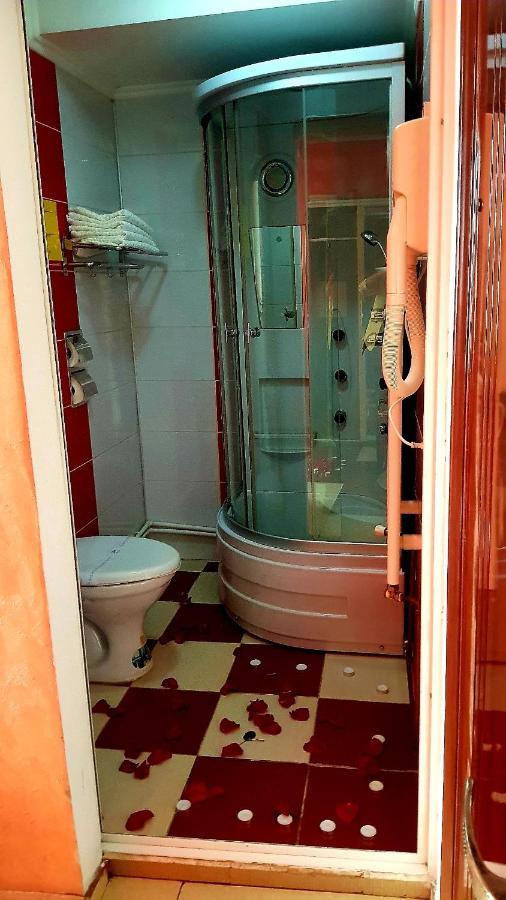 Asia Hotel Zsilvásárhely Kültér fotó