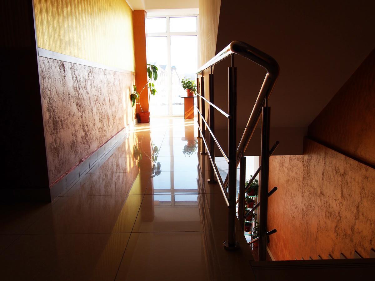 Asia Hotel Zsilvásárhely Kültér fotó